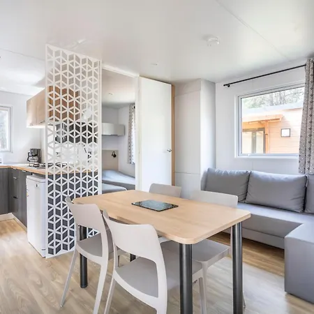 Paradis Domaine De Gaujac Campeggio *